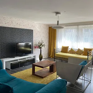 Apartment Düsseldorf-süd, Düsseldorf