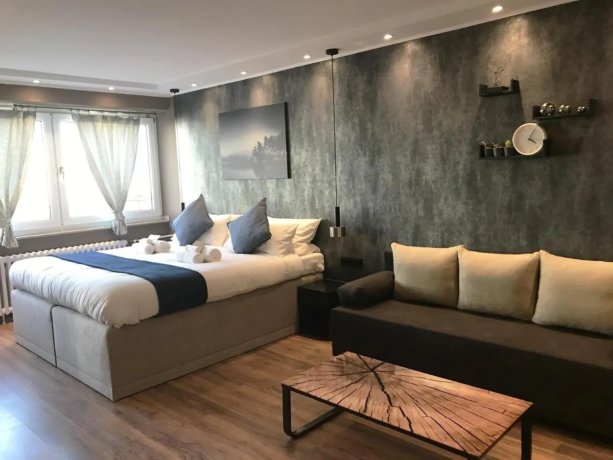 Homestay Mike'S Four Apartment Dusseldorf Germany